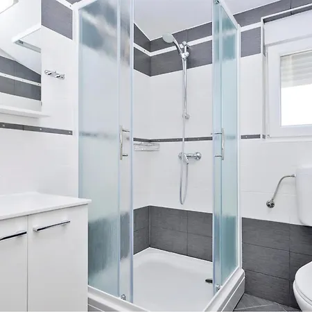 1 Bedroom Cozy Apartment In Bibinje * Bibinje