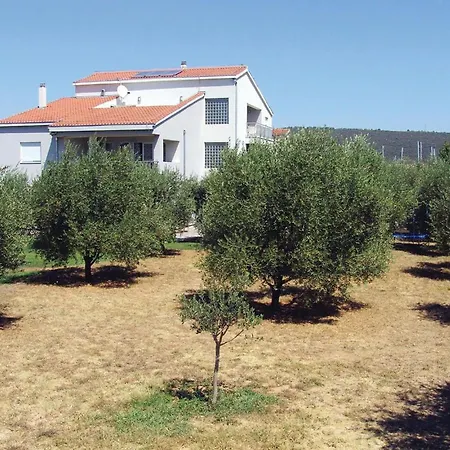 Apartment 1 Bedroom Cozy Apartment In Bibinje *