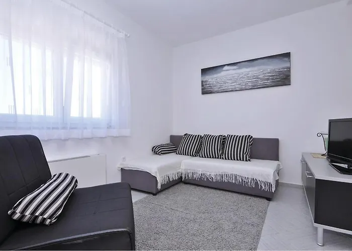 Tezacki Put Iv 公寓 *